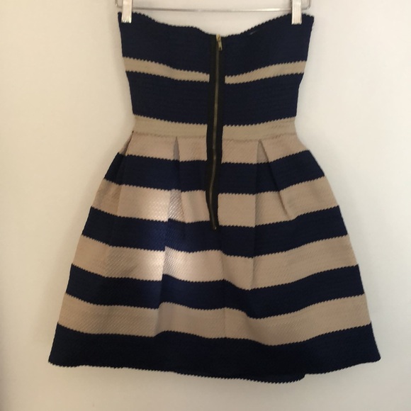 Vertigo Navy Tan Stripe Dress Size Small - Picture 2 of 4
